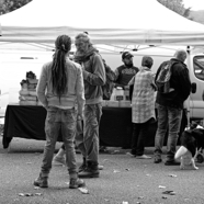 Marian op de markt.jpg