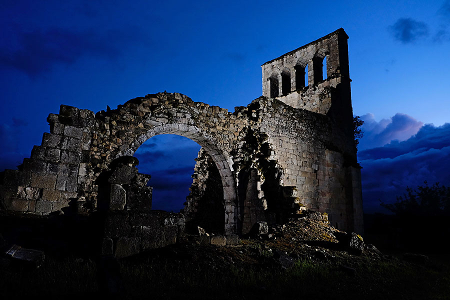 Ed-en-de-kerk-ruine.jpg