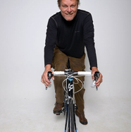 Johan-en-Patrick-op-de-fiets.jpg