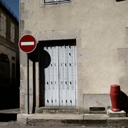 Mieke-maakt-de-straat-kleurloos.jpg