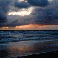 Irma-zon-gaat-onder-in-de-zee.jpg